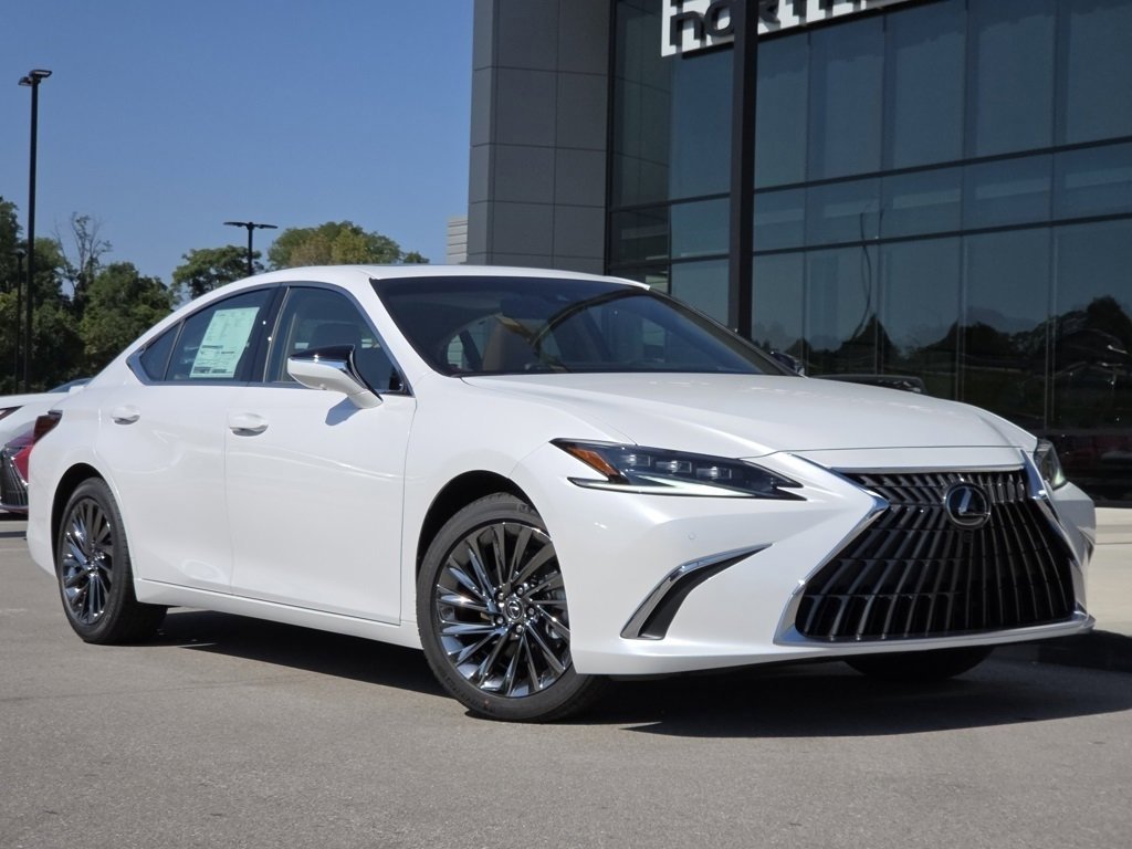 2025 Lexus ES 300h Ultra Luxury photo 2