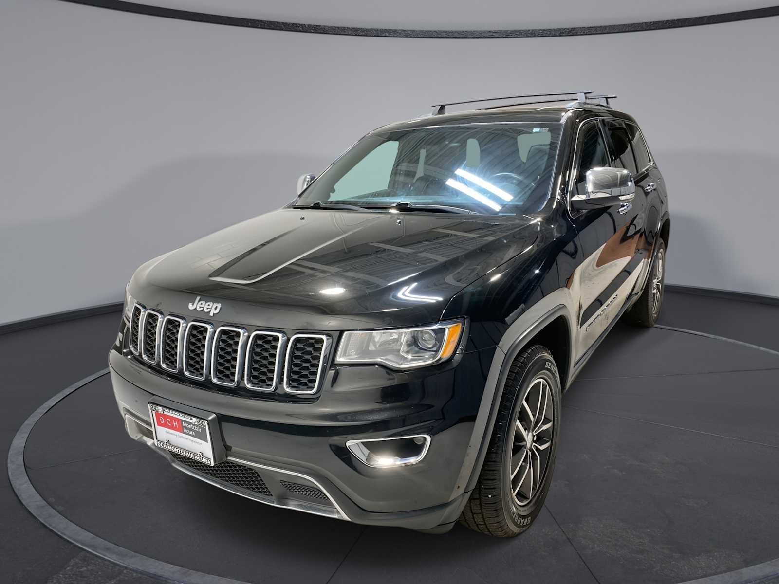 2018 Jeep Grand Cherokee Limited's photo