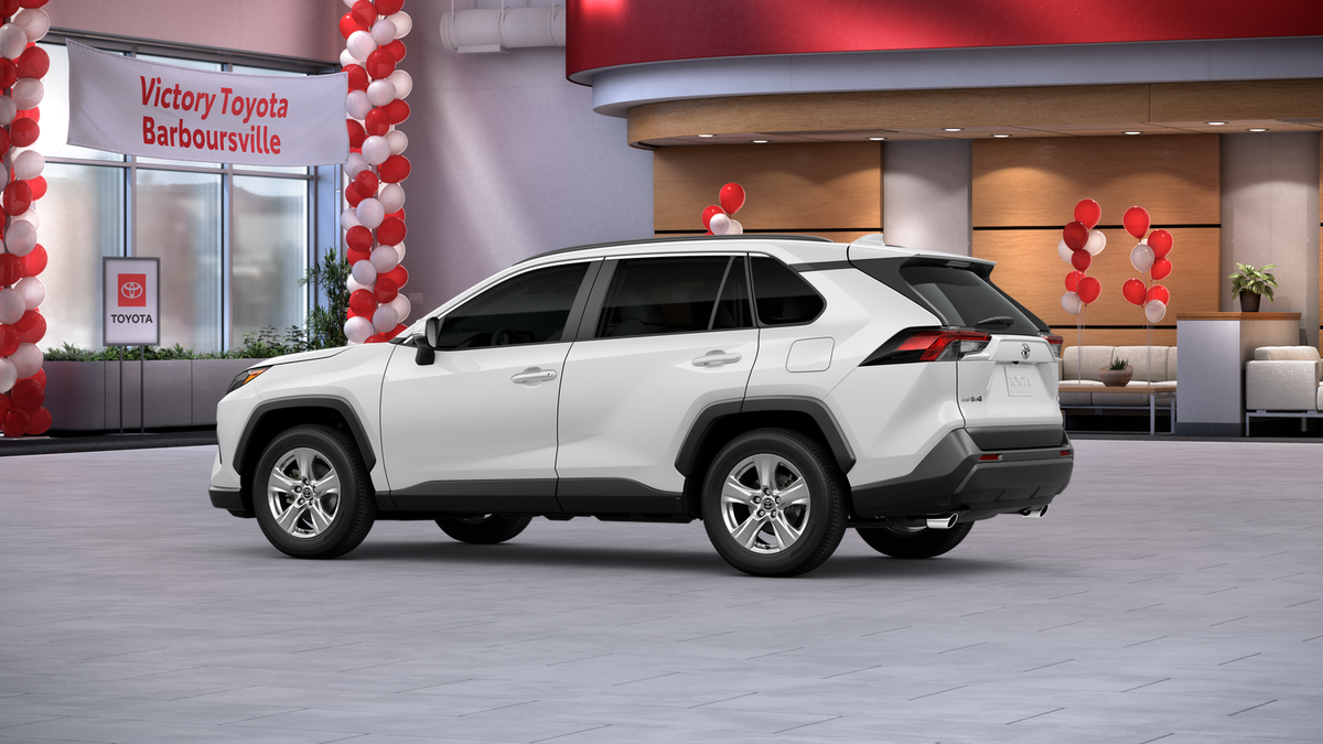 2025 Toyota RAV4 XLE photo 4