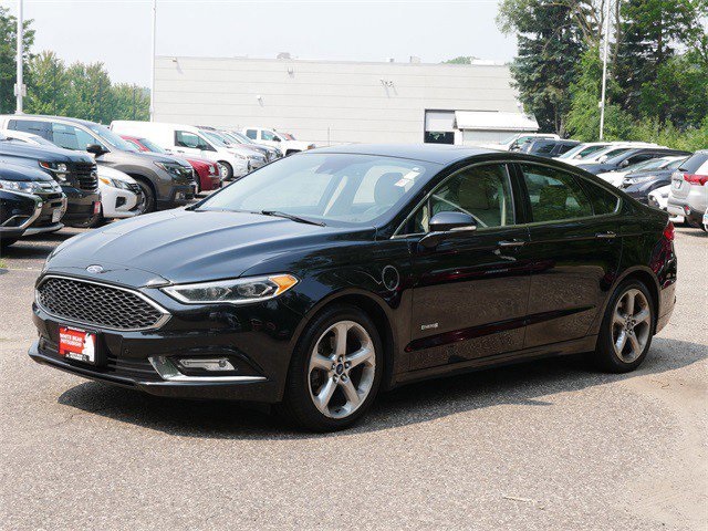 2017 Ford Fusion Energi Platinum photo 3