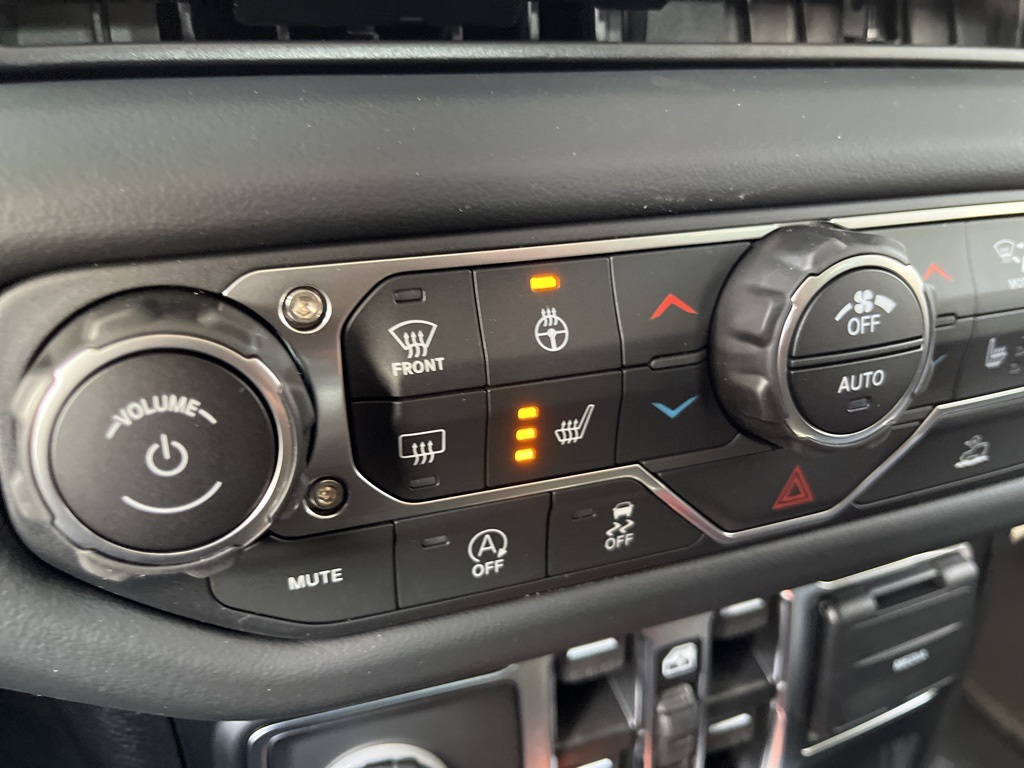 2025 Jeep Gladiator Sport photo 5