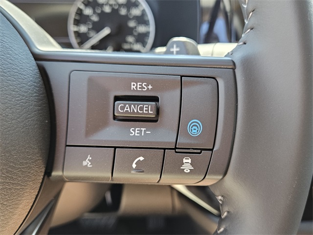 2025 Nissan Pathfinder SV photo 24