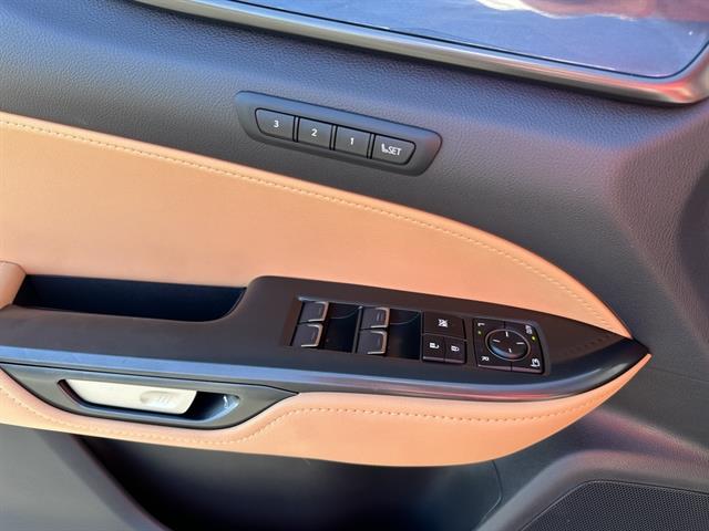 2025 Lexus NX 350h Premium photo 8