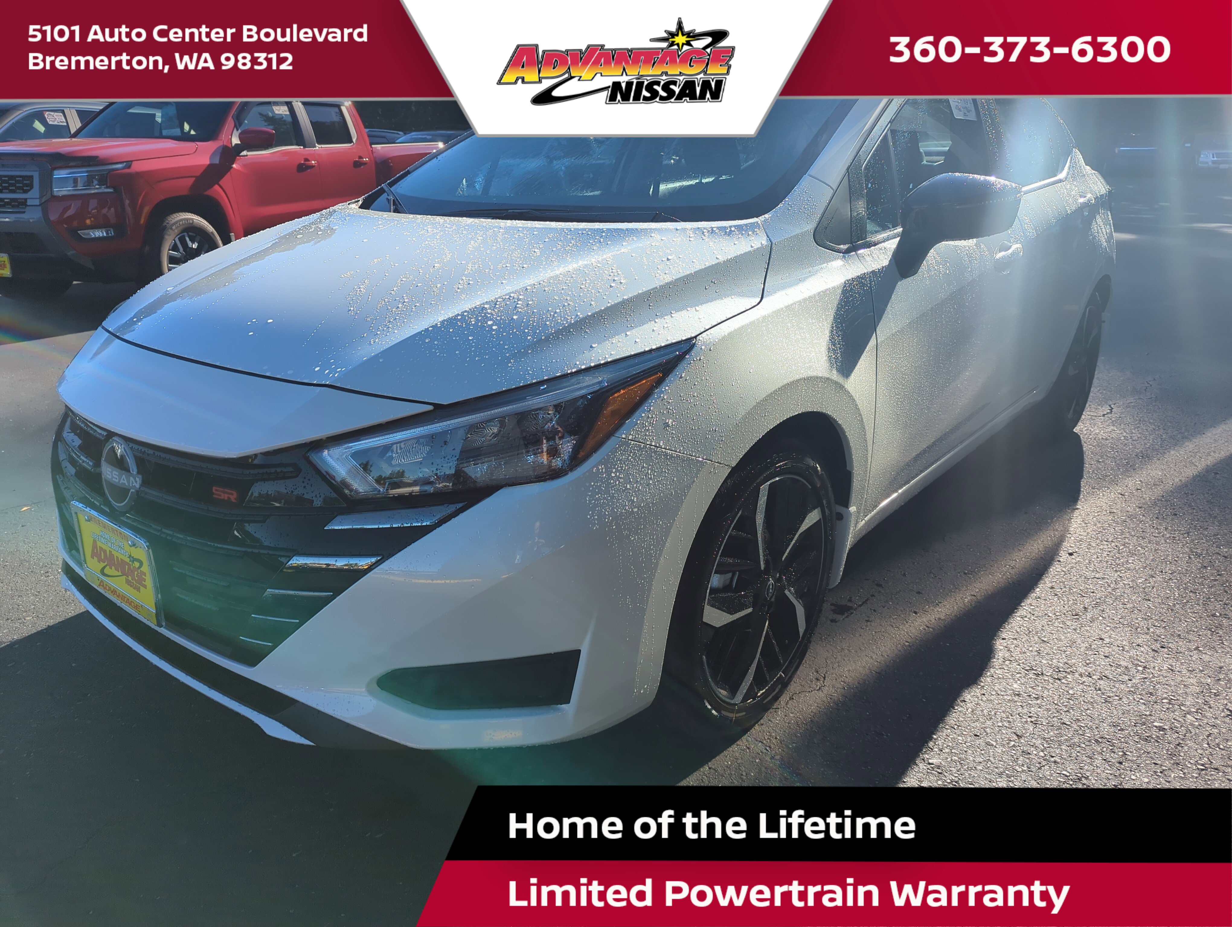 2025 Nissan Versa Sedan SR's photo