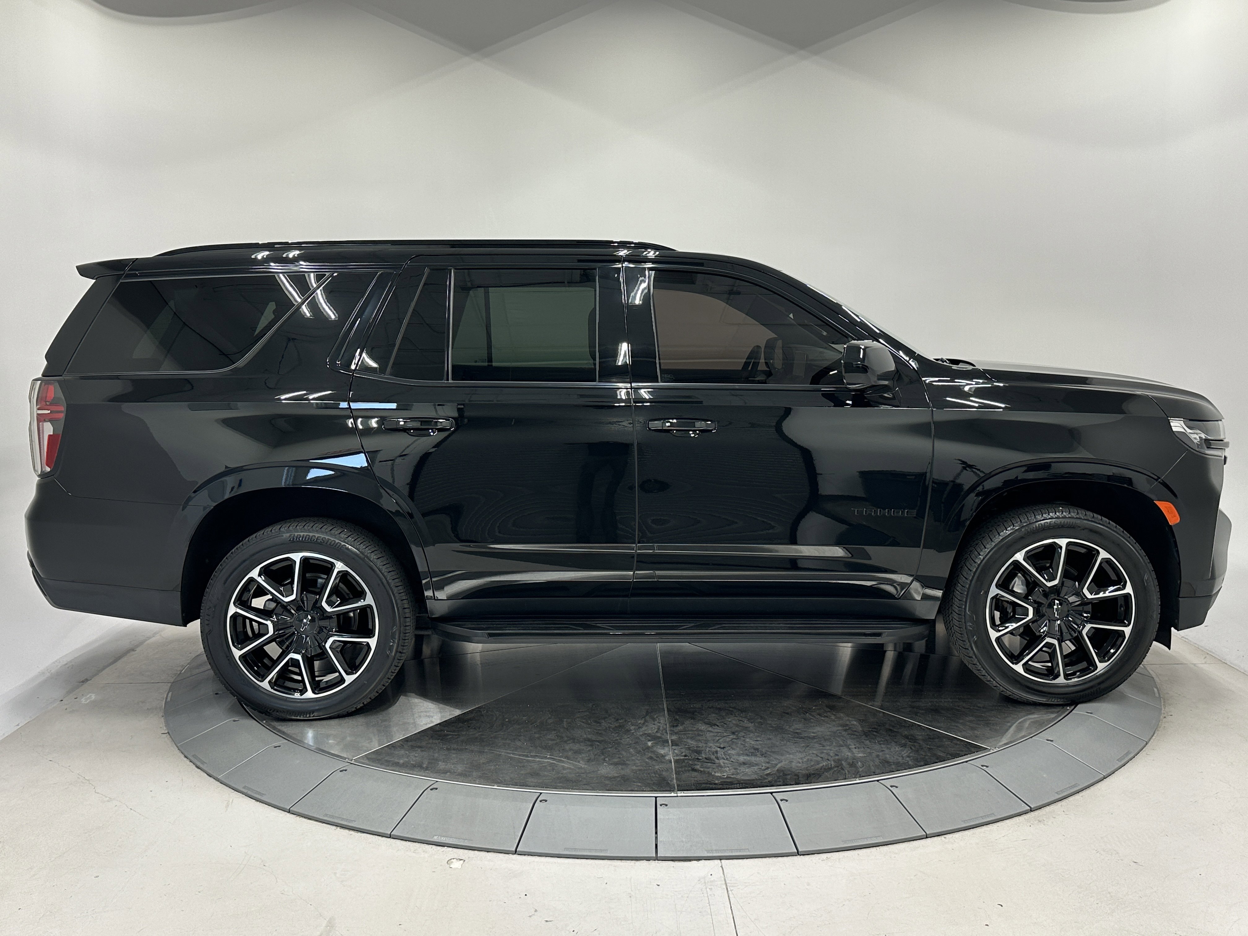 2023 Chevrolet Tahoe RST photo 6