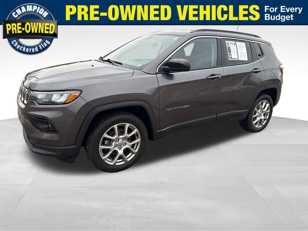 2022 Jeep Compass Latitude Lux's photo