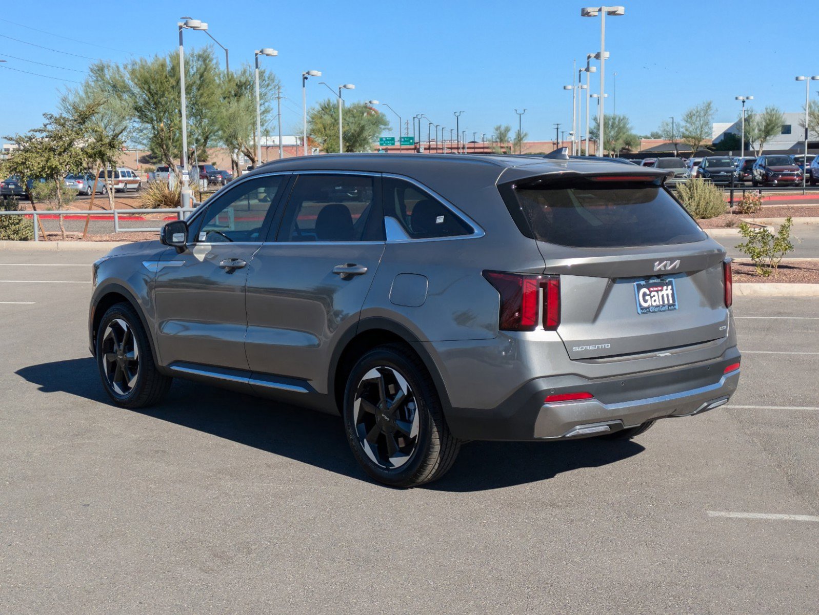 2025 Kia Sorento Plug-In Hybrid EX photo 3