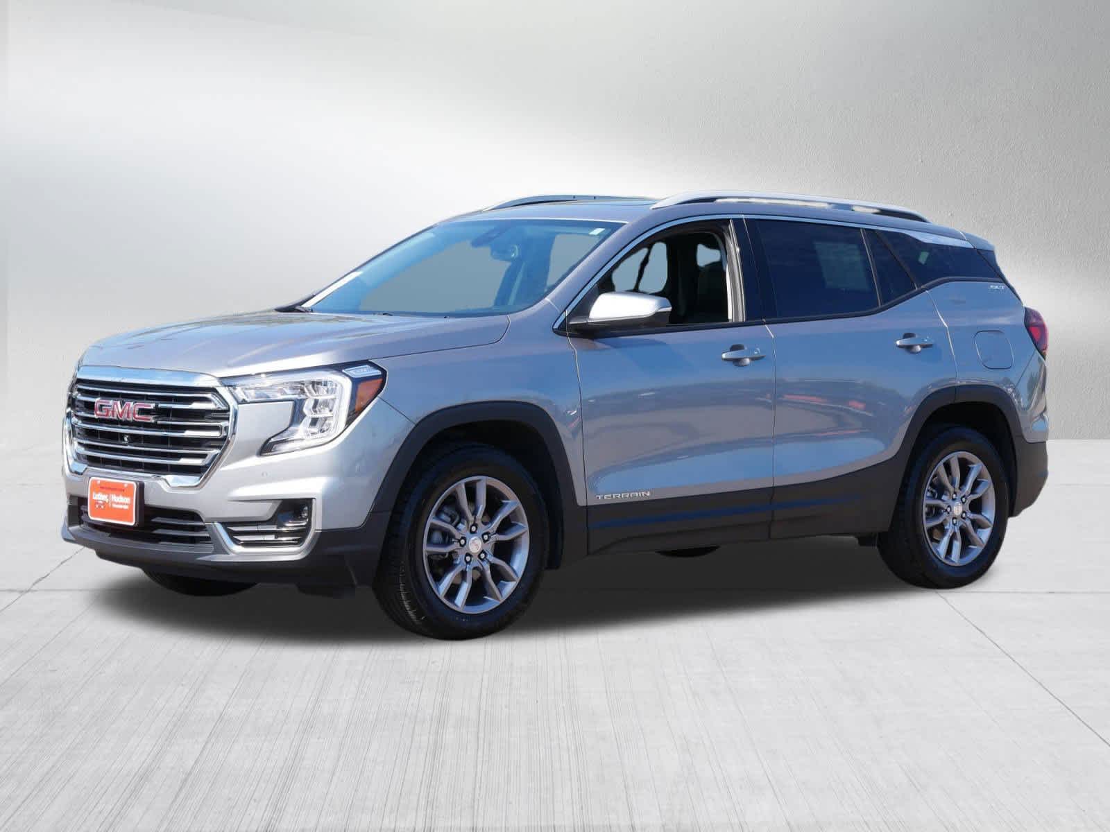 2023 Gmc Terrain SLT photo 2