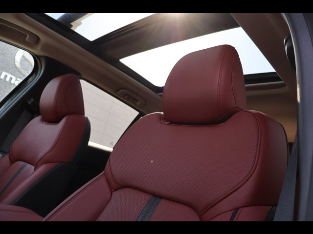 2025 Mazda CX-50 Premium Plus photo 40