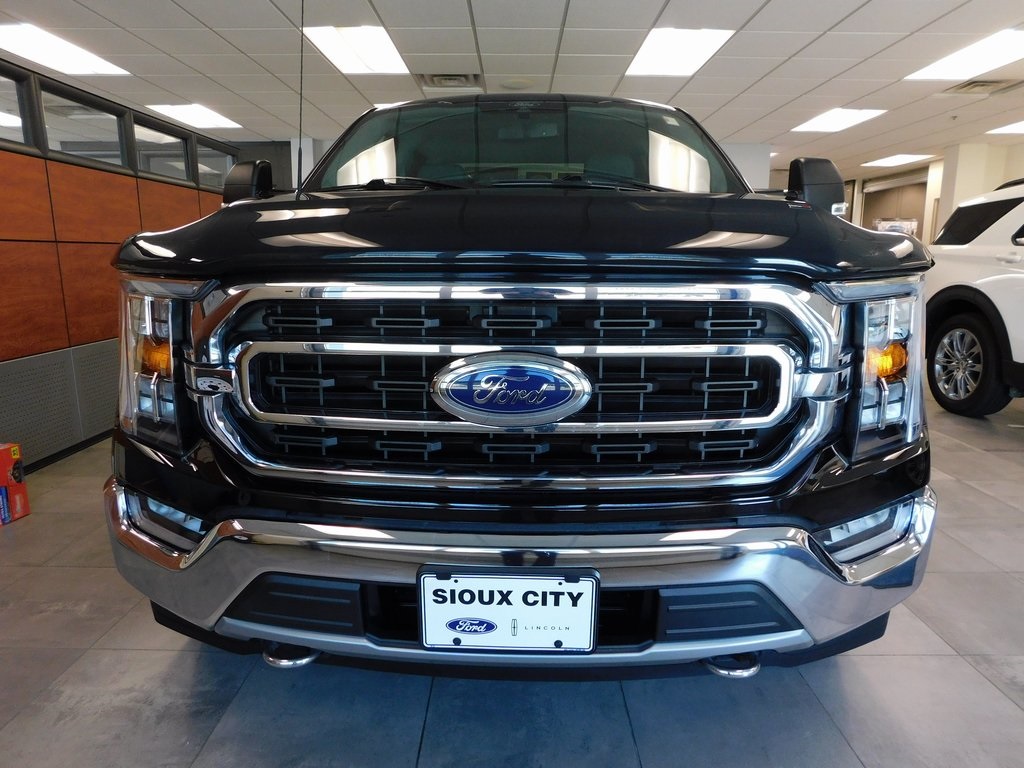 2021 Ford F-150 XLT photo 3