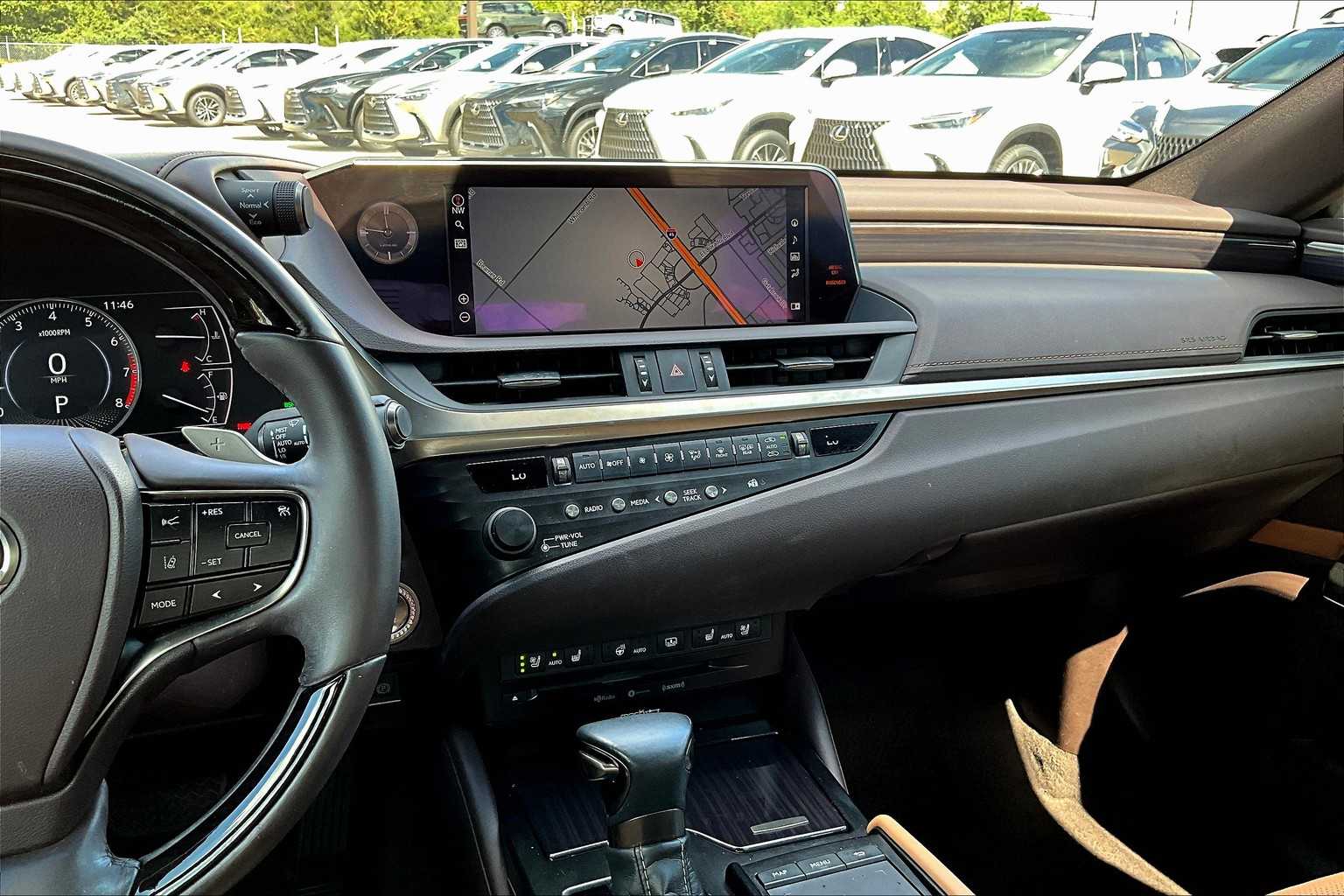2020 Lexus ES 350 Luxury photo 6