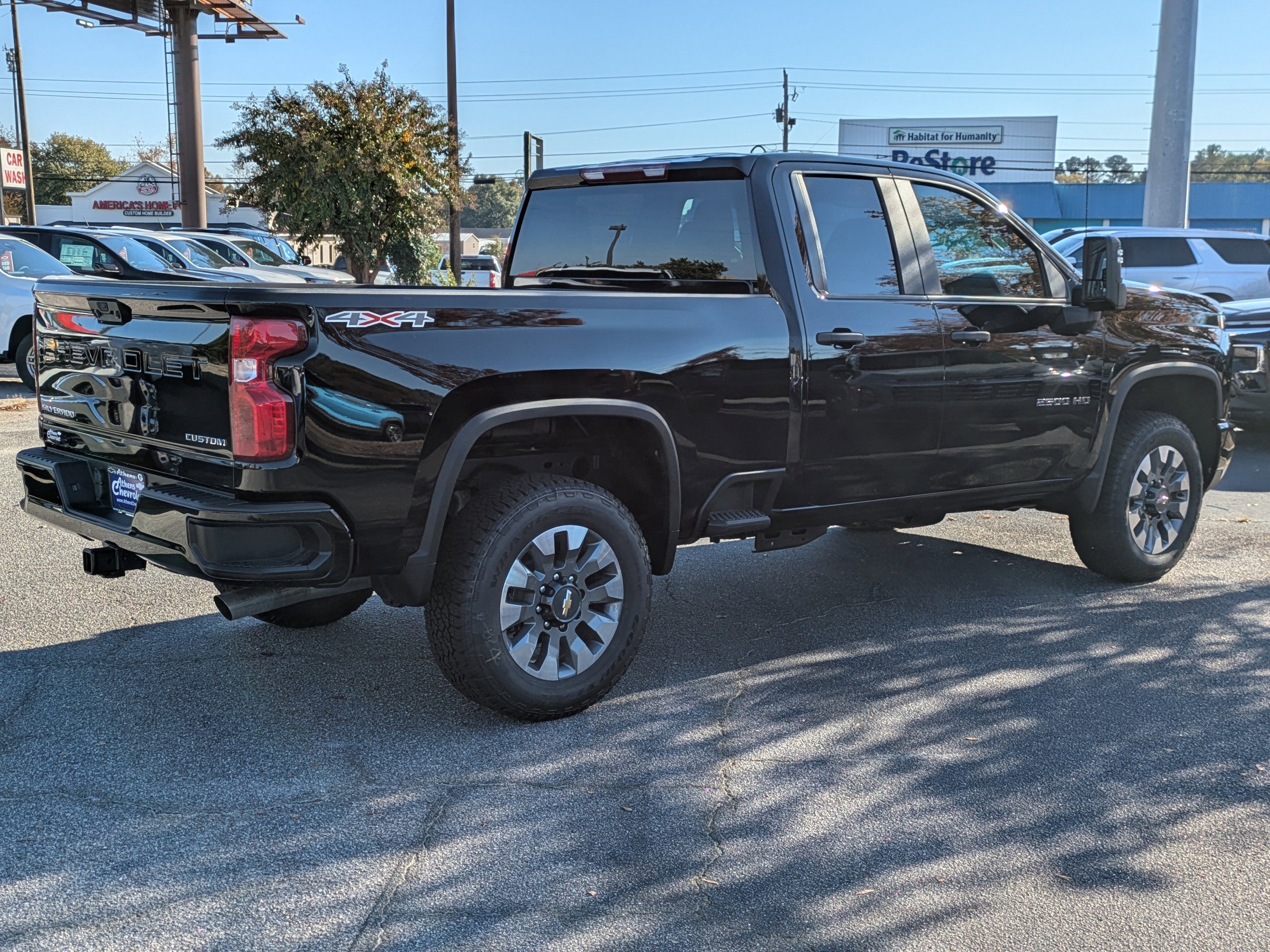 2026 Chevrolet Silverado 2500HD Custom photo 3