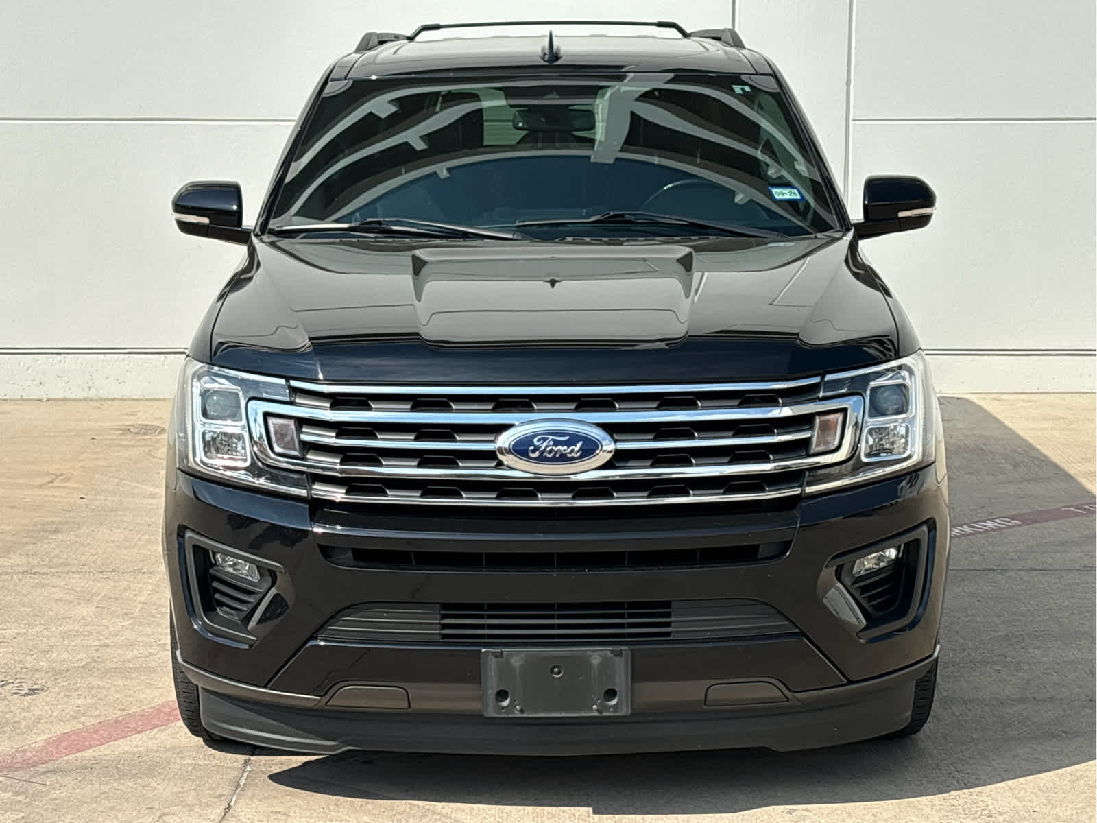 2021 Ford Expedition MAX XLT photo 2