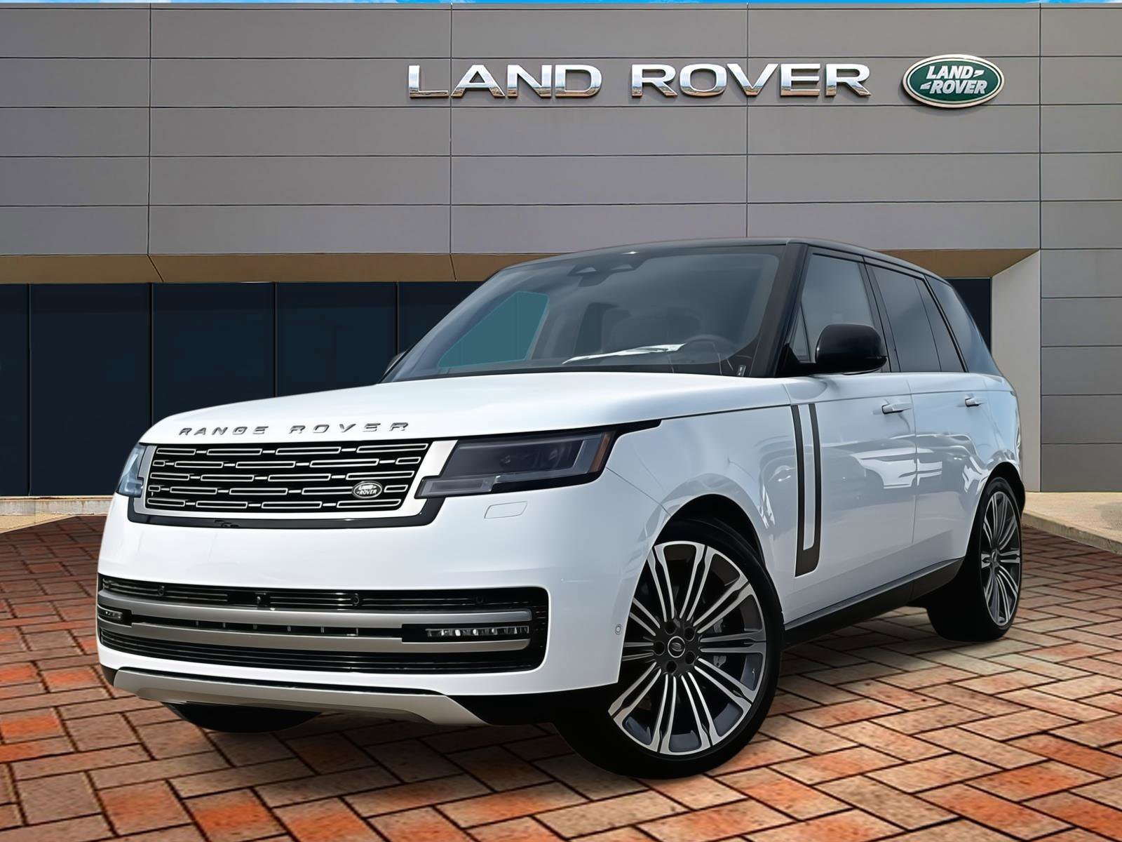 2025 Land Rover Range Rover SE's photo