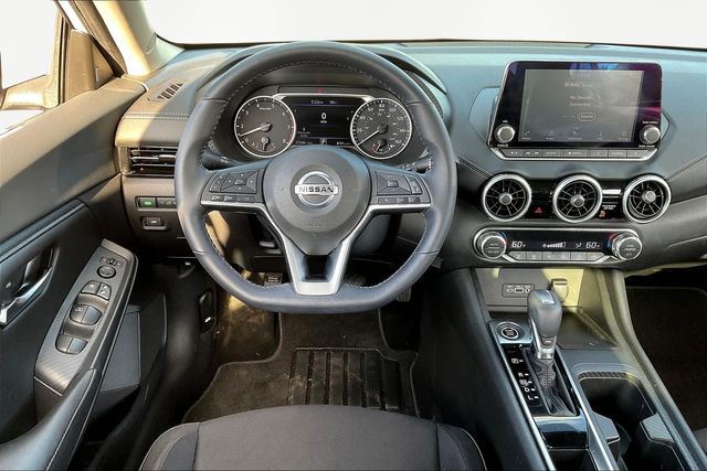 2020 Nissan Sentra SV photo 8