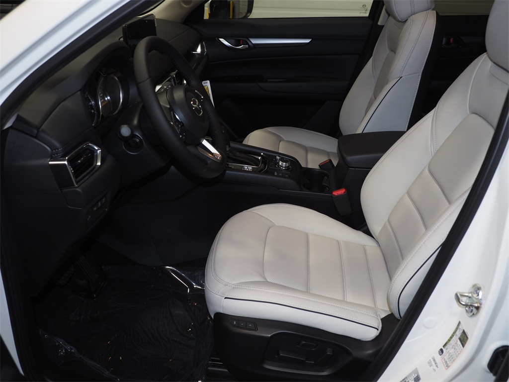 2025 Mazda CX-5 2.5 S Preferred photo 3