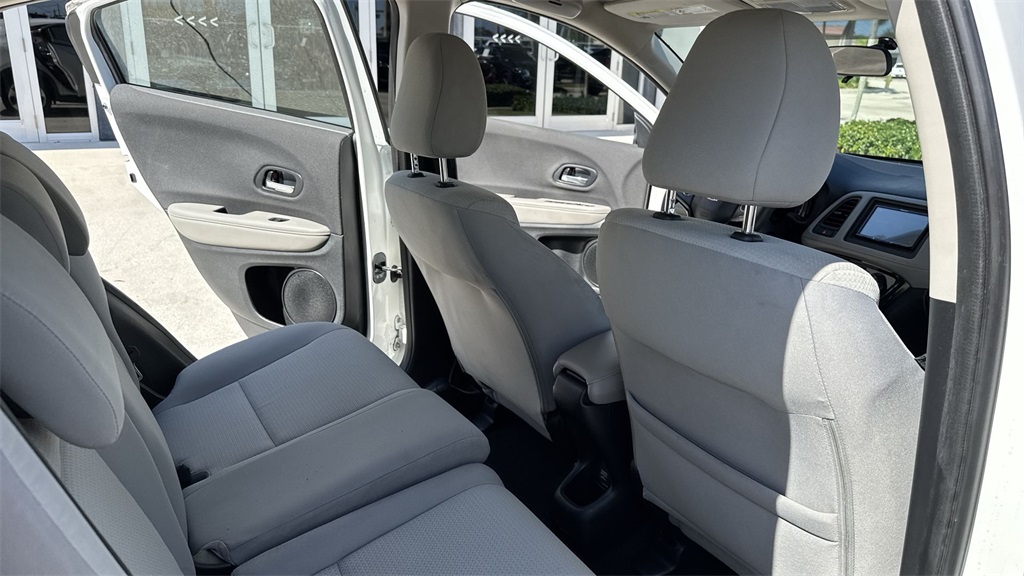 2019 Honda HR-V LX photo 31