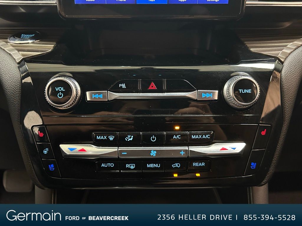 2023 Ford Explorer Limited photo 14