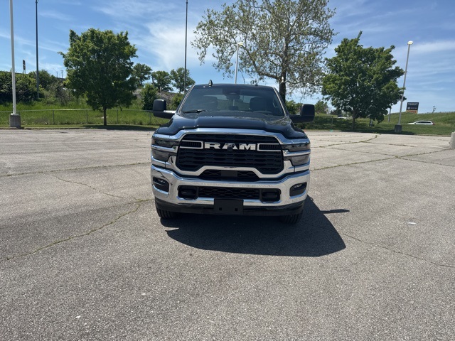 2025 Ram 3500 Tradesman photo 2