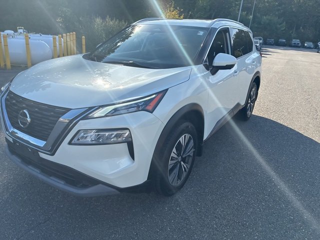 2021 Nissan Rogue SV photo 3