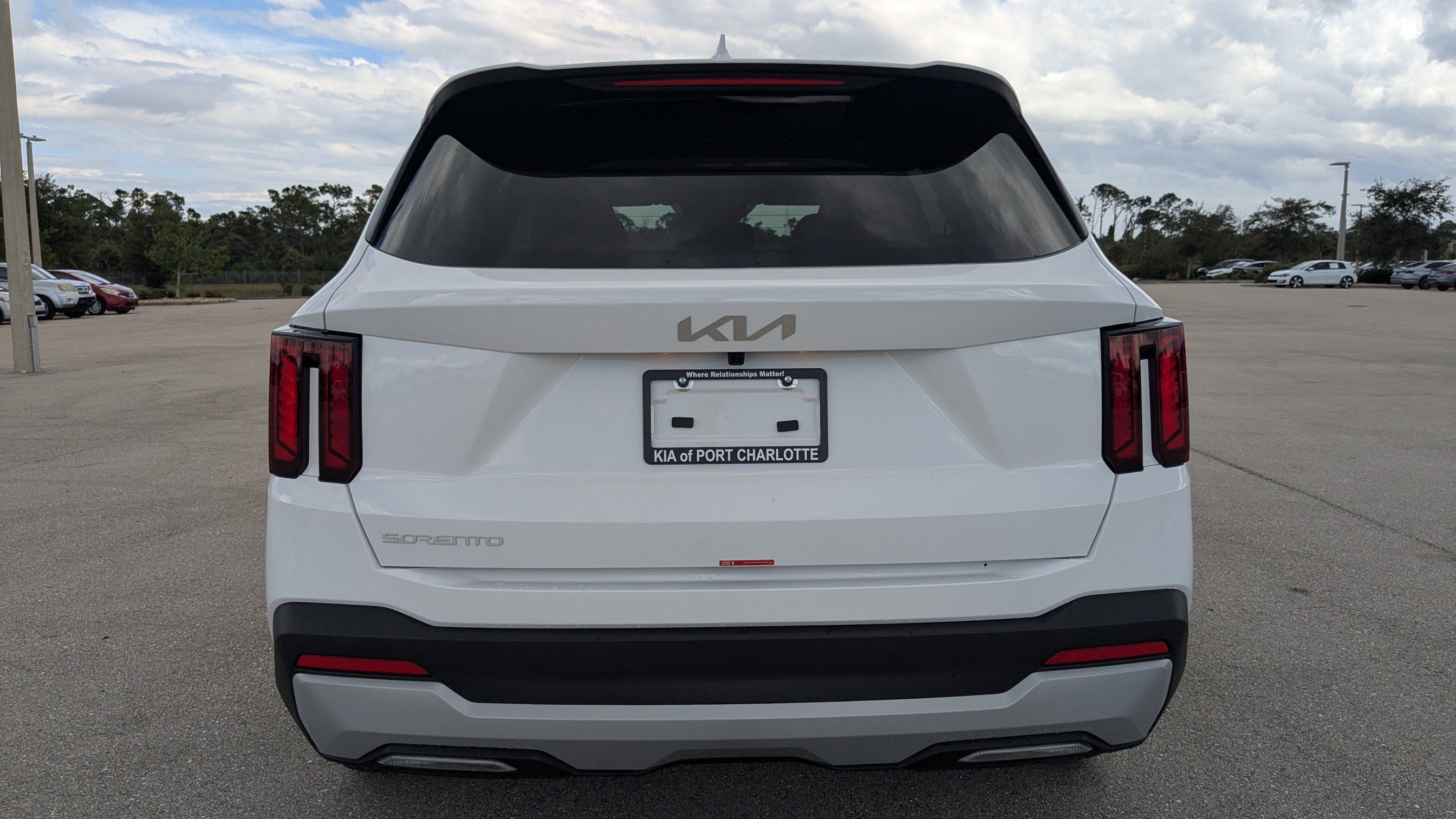 2026 Kia Sorento LX photo 3