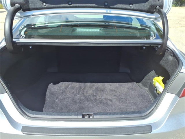 2023 Toyota Camry LE photo 8
