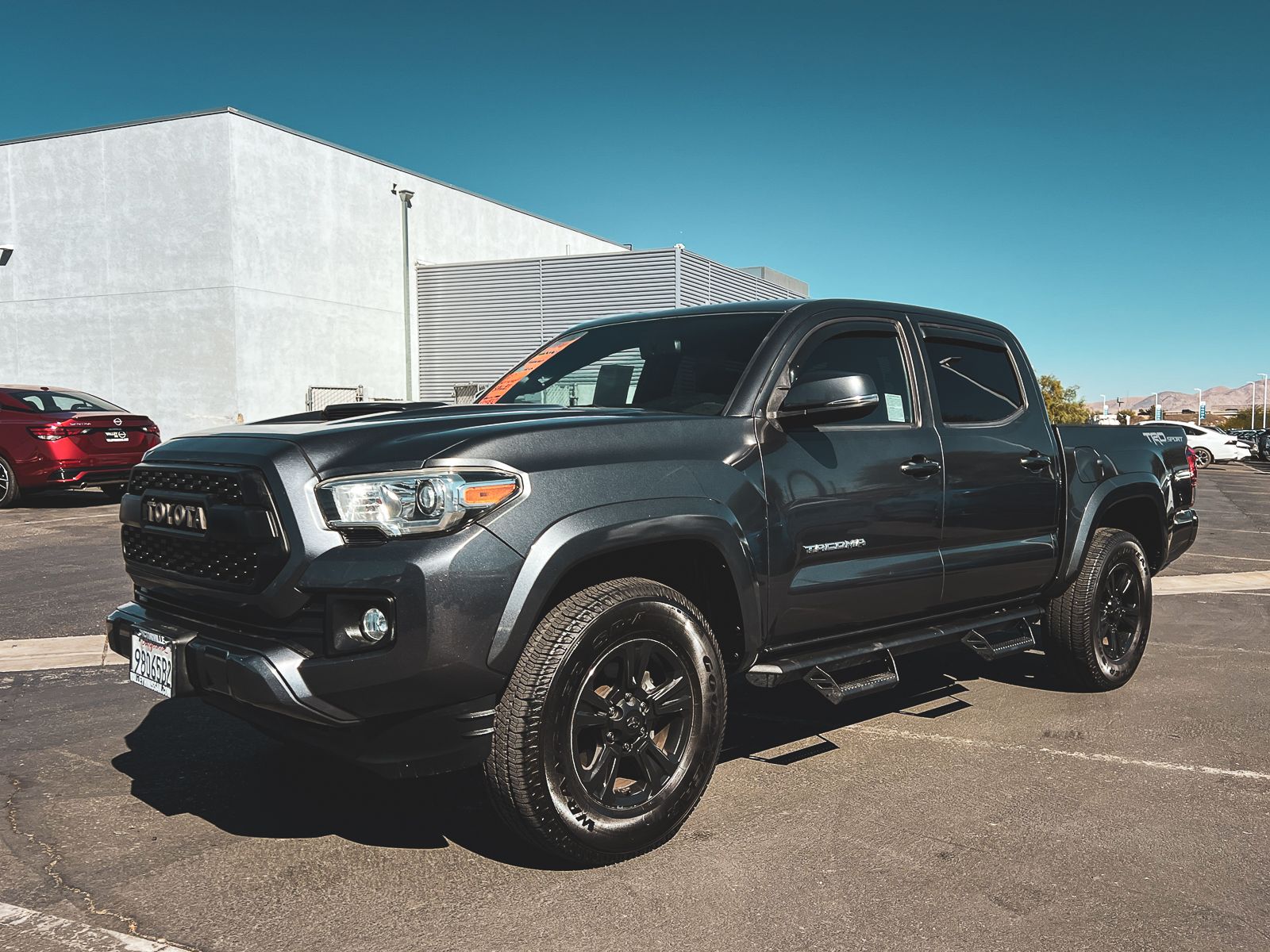 2017 Toyota Tacoma SR5 TRD Sport photo 2