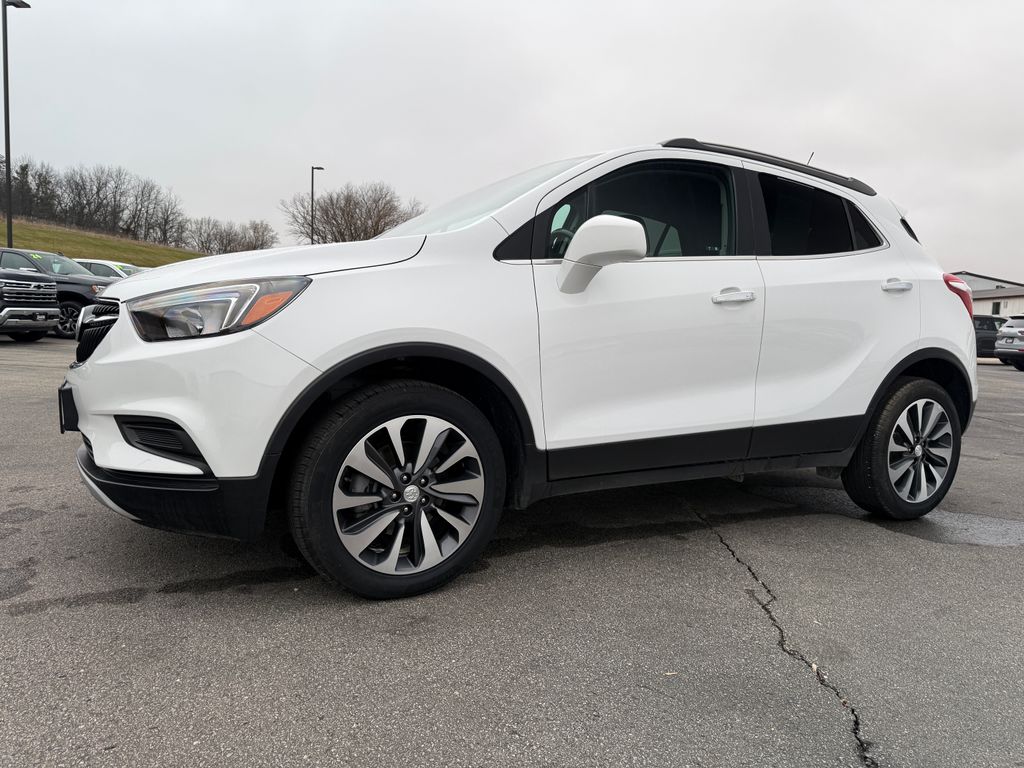 2022 Buick Encore Preferred's photo