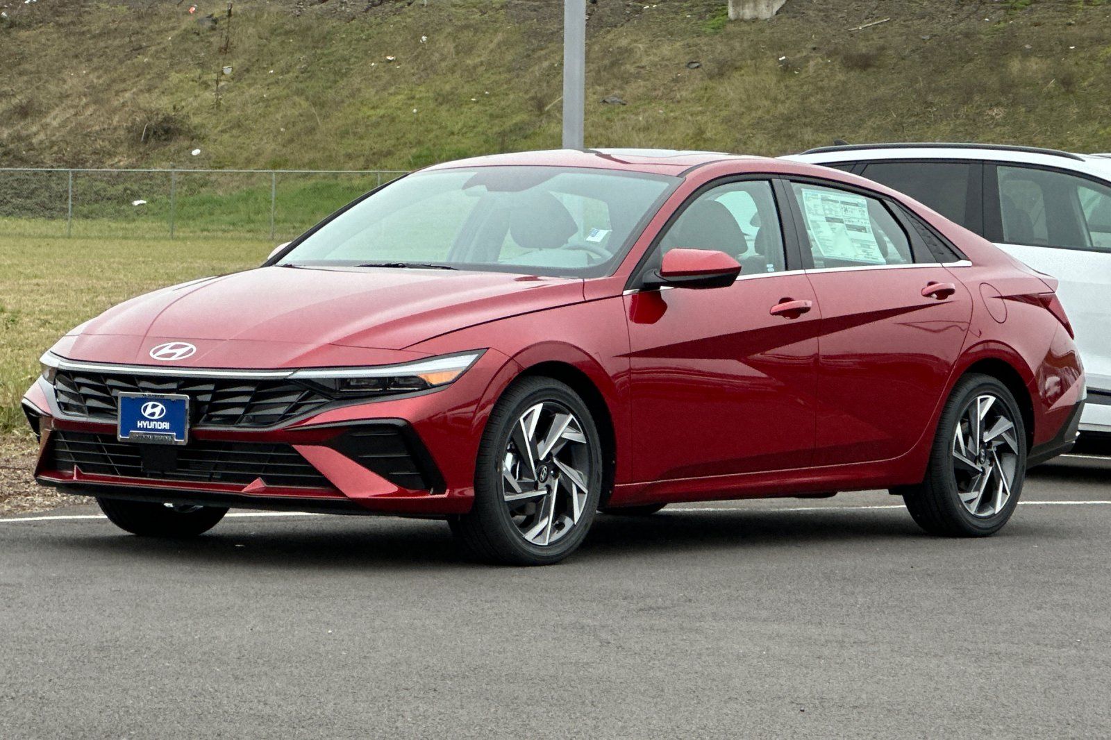 2025 Hyundai Elantra SEL Convenience photo 7