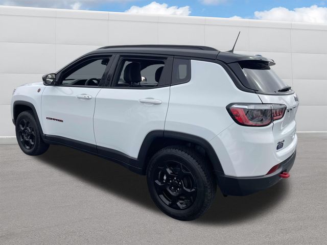 2024 Jeep Compass Trailhawk photo 3