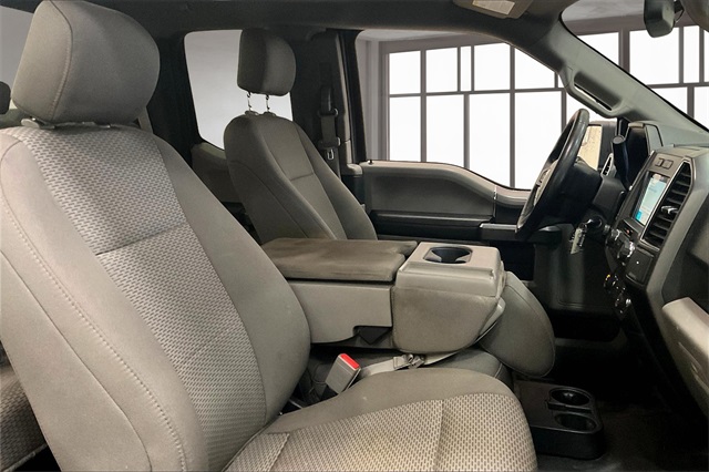 2019 Ford F-150 XLT photo 4