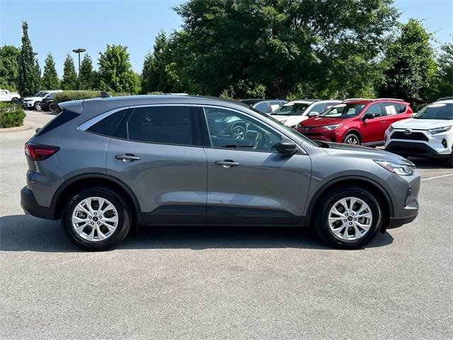 2024 Ford Escape Active photo 2
