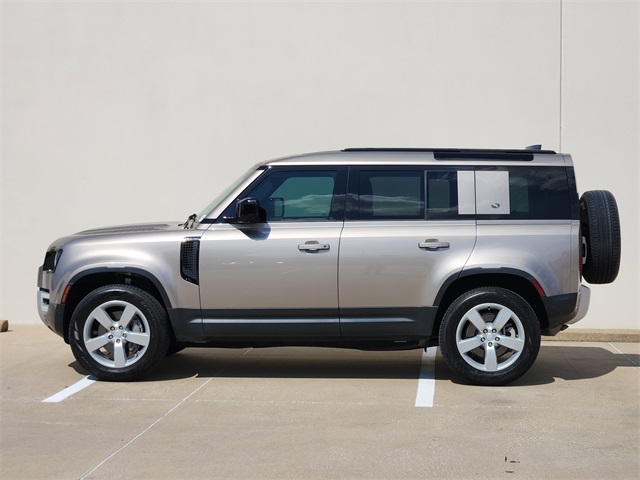 2023 Land Rover Defender 110 SE photo 4