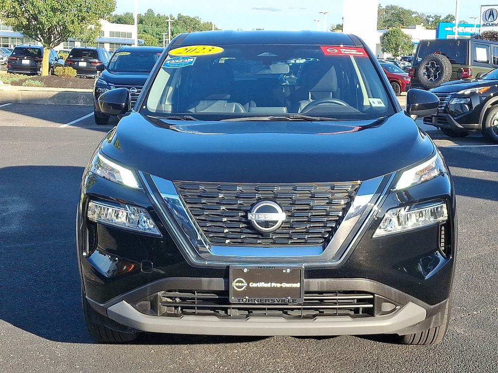 2023 Nissan Rogue SV photo 2