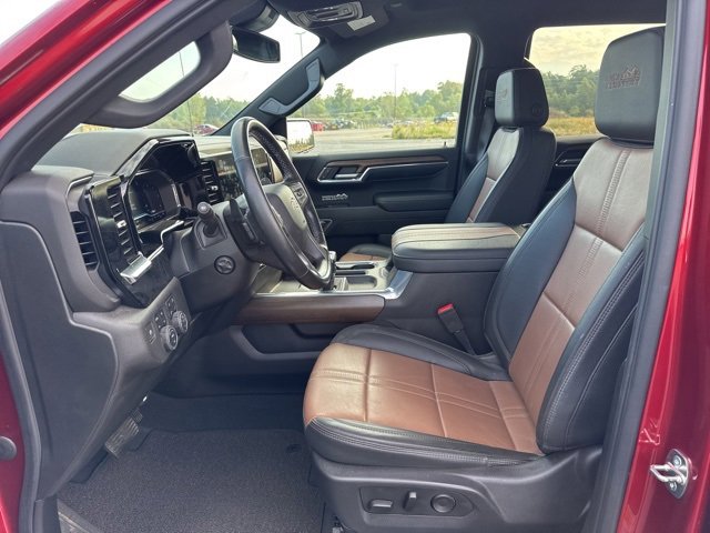 2024 Chevrolet Silverado 1500 High Country photo 9