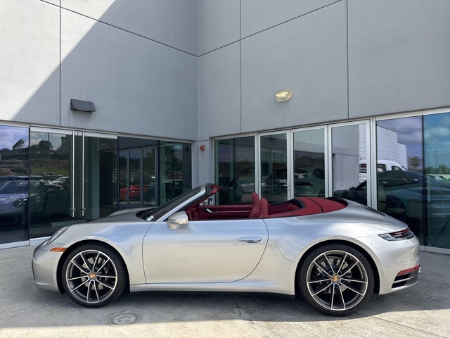 2024 Porsche 911 S Cabriolet photo 7