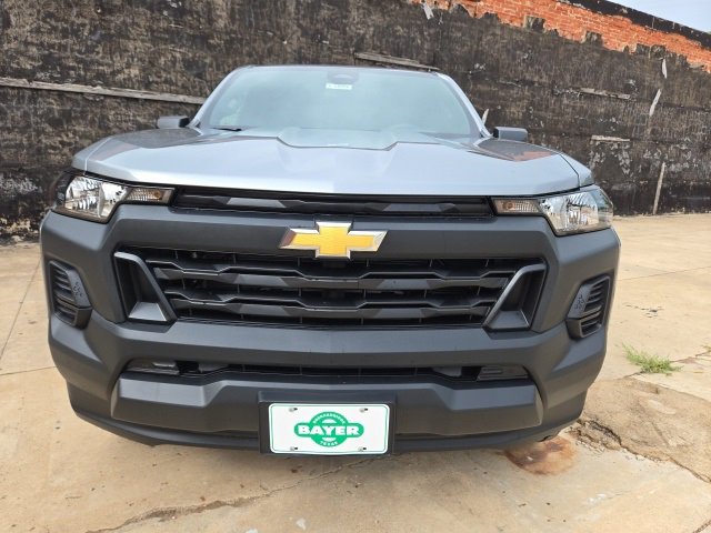 2025 Chevrolet Colorado LT photo 2