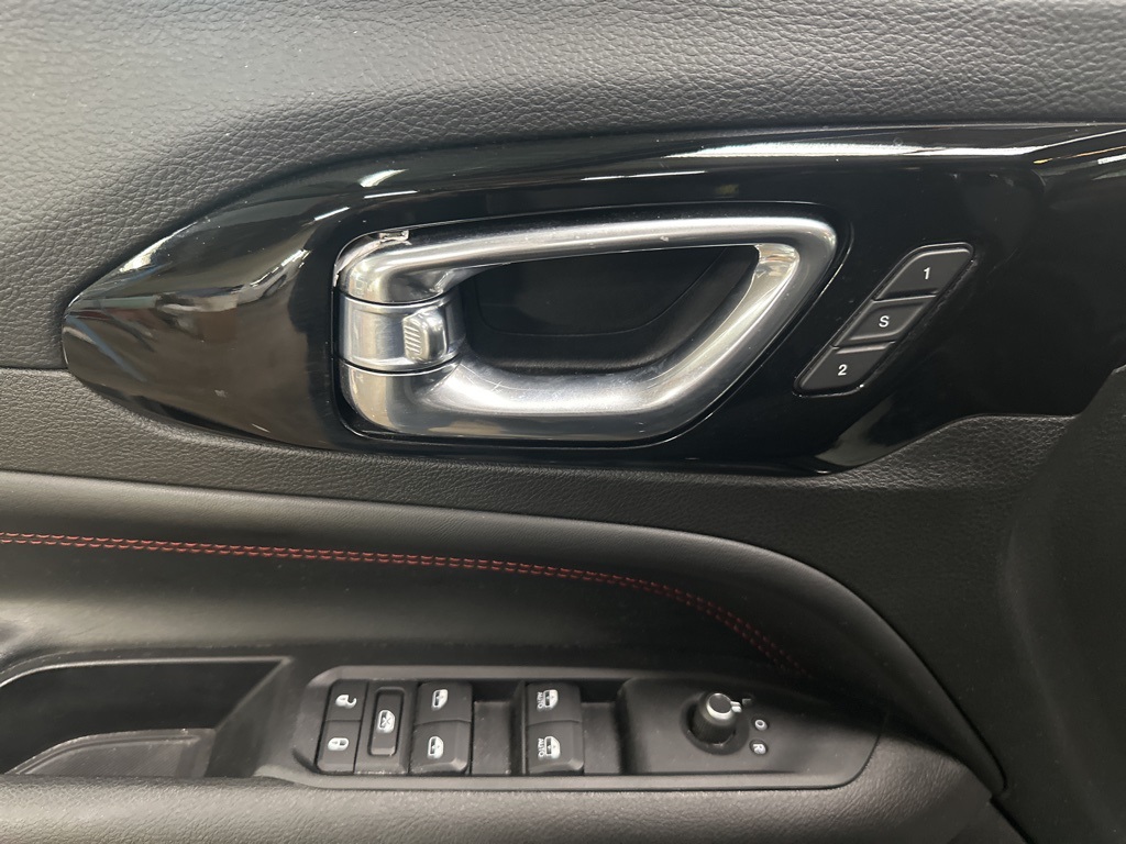 2022 Jeep Compass Trailhawk's photo