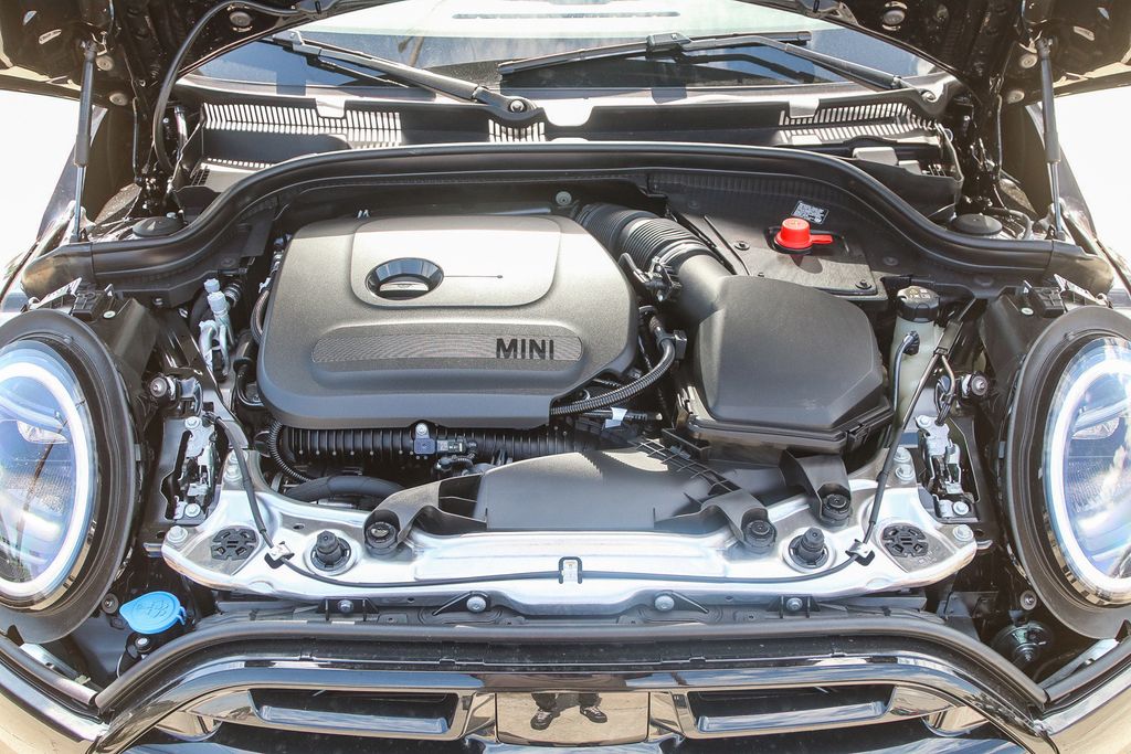 2026 Mini Cooper Convertible Iconic photo 26