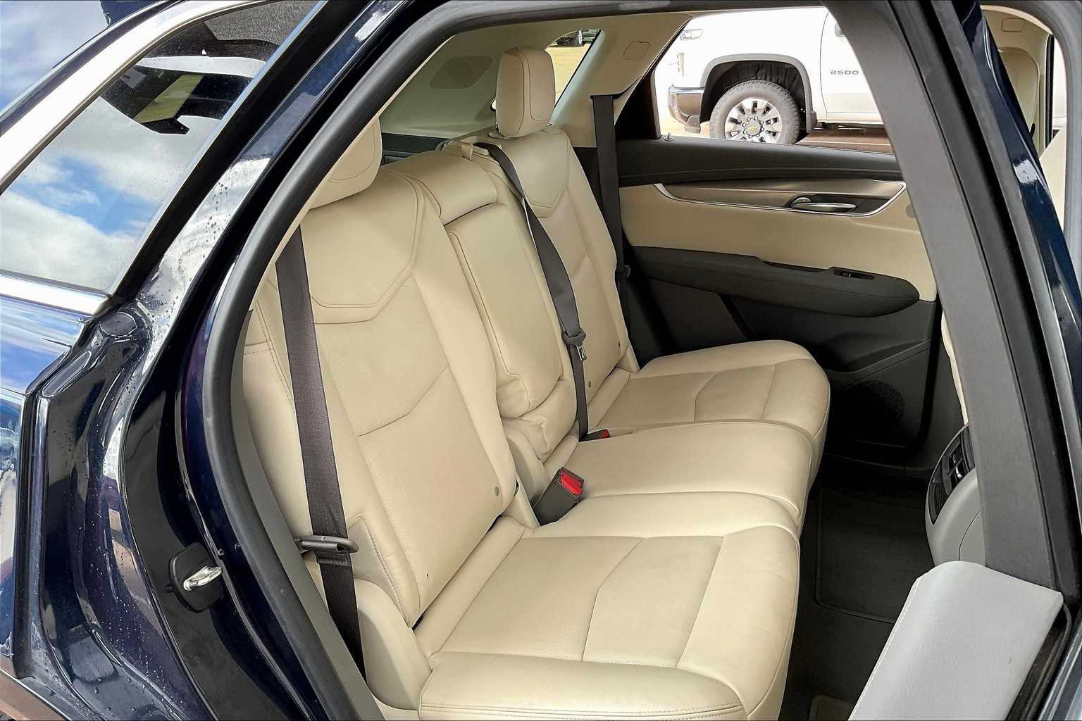 2017 Cadillac XT5 Luxury photo 17