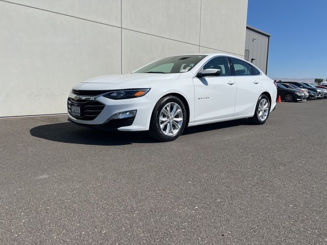 2022 Chevrolet Malibu 1LT photo 3