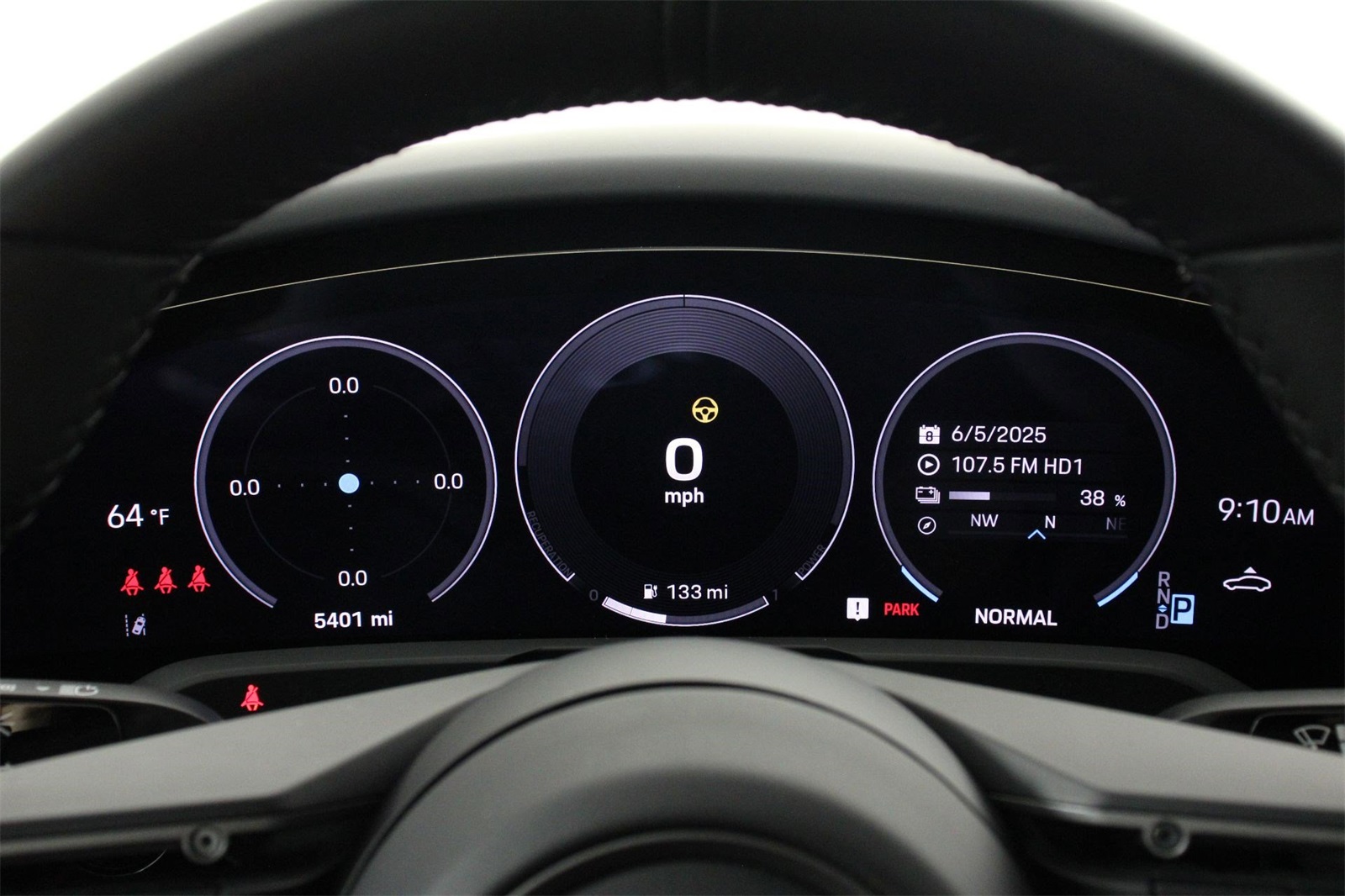 2025 Porsche Taycan photo 16