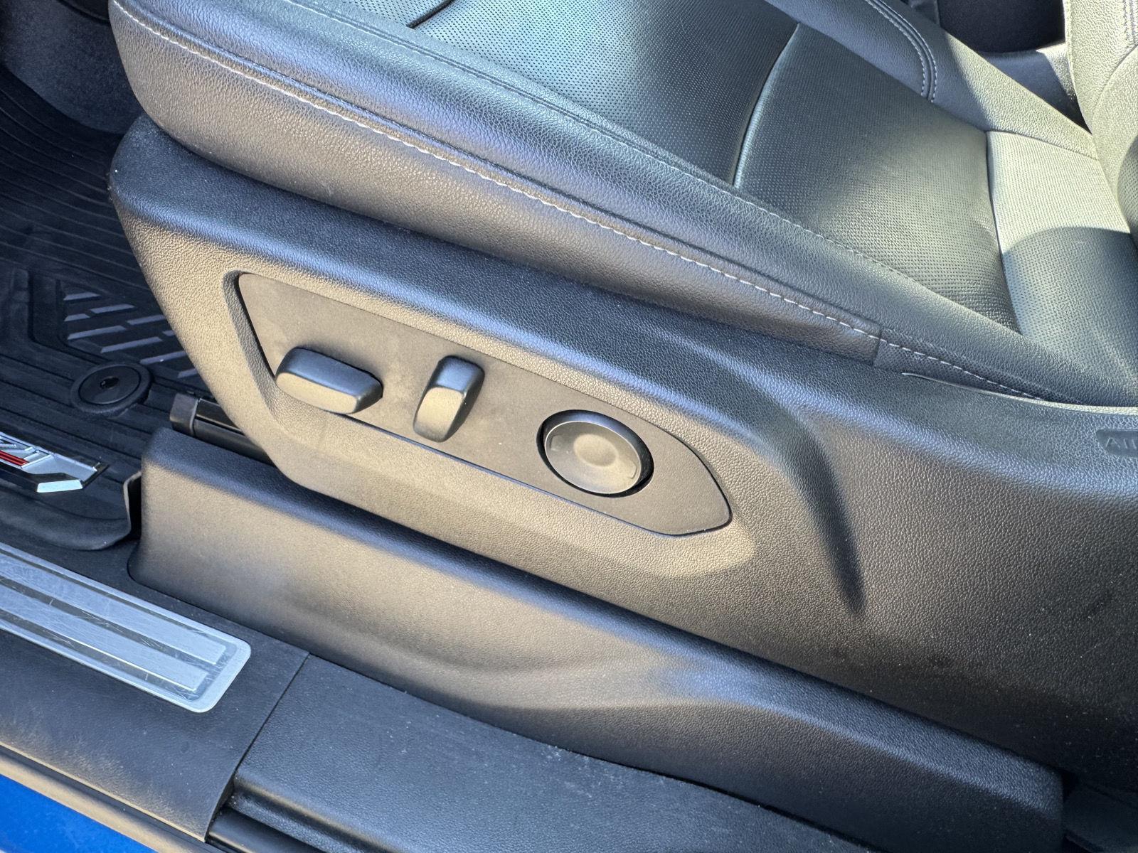 2022 Chevrolet Silverado 1500 LTZ photo 6
