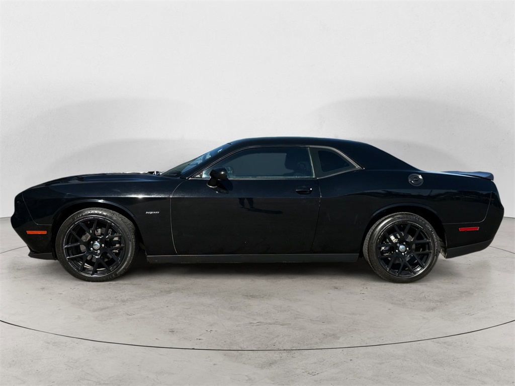 2018 Dodge Challenger R/T photo 2
