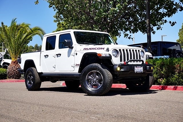 Used 2022 White Jeep Rubicon image 1