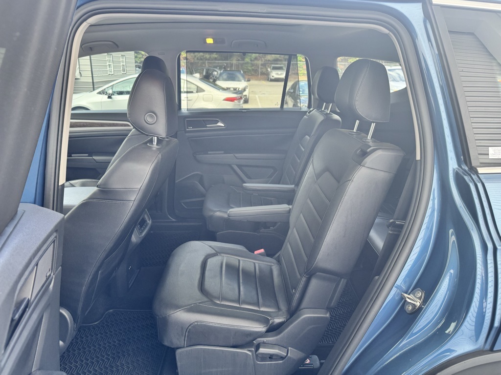 2019 Volkswagen Atlas SEL Premium photo 4