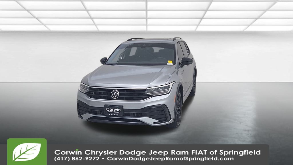 2022 Volkswagen Tiguan SE R-Line Black photo 4