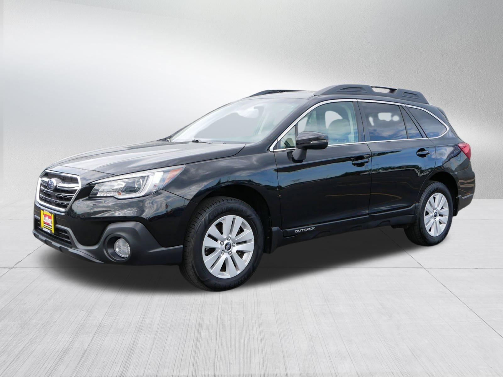 2019 Subaru Outback Premium photo 3