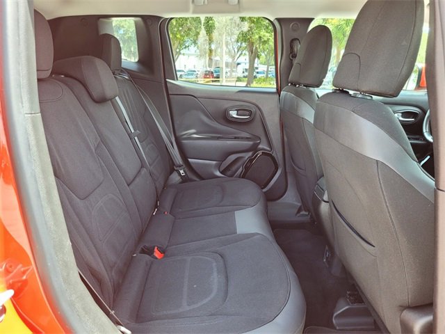 2017 Jeep Renegade Latitude North Edition photo 16