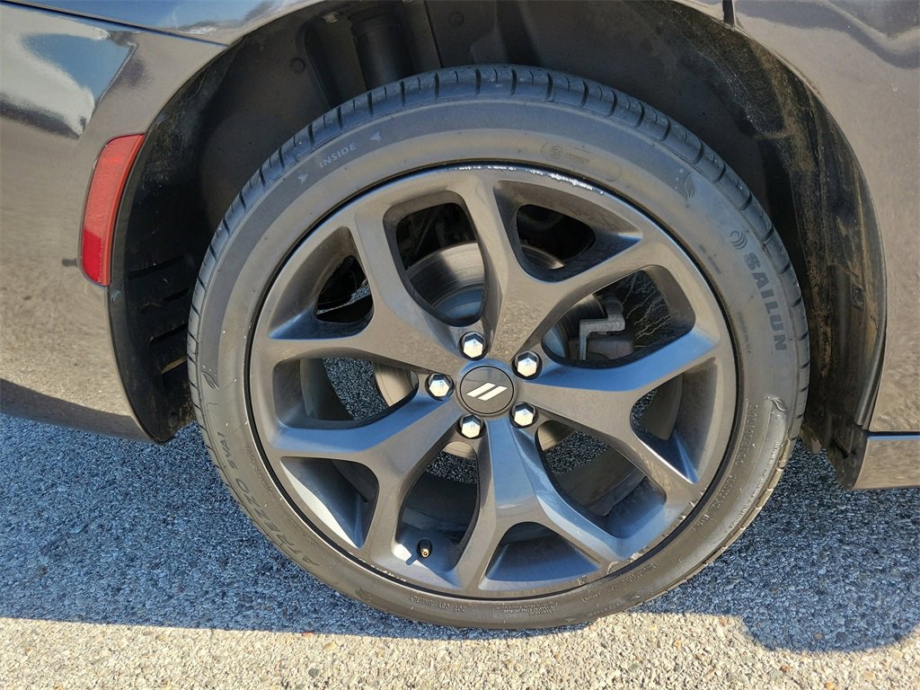 2020 Dodge Charger SXT photo 4
